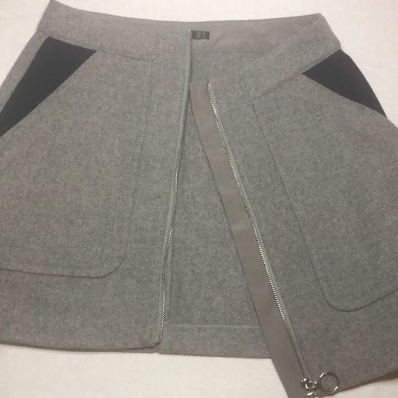Zara Trafaluc wool/viscose blend Women's Xs Mini Skirt Gray/black front Zip - Picture 8 of 9